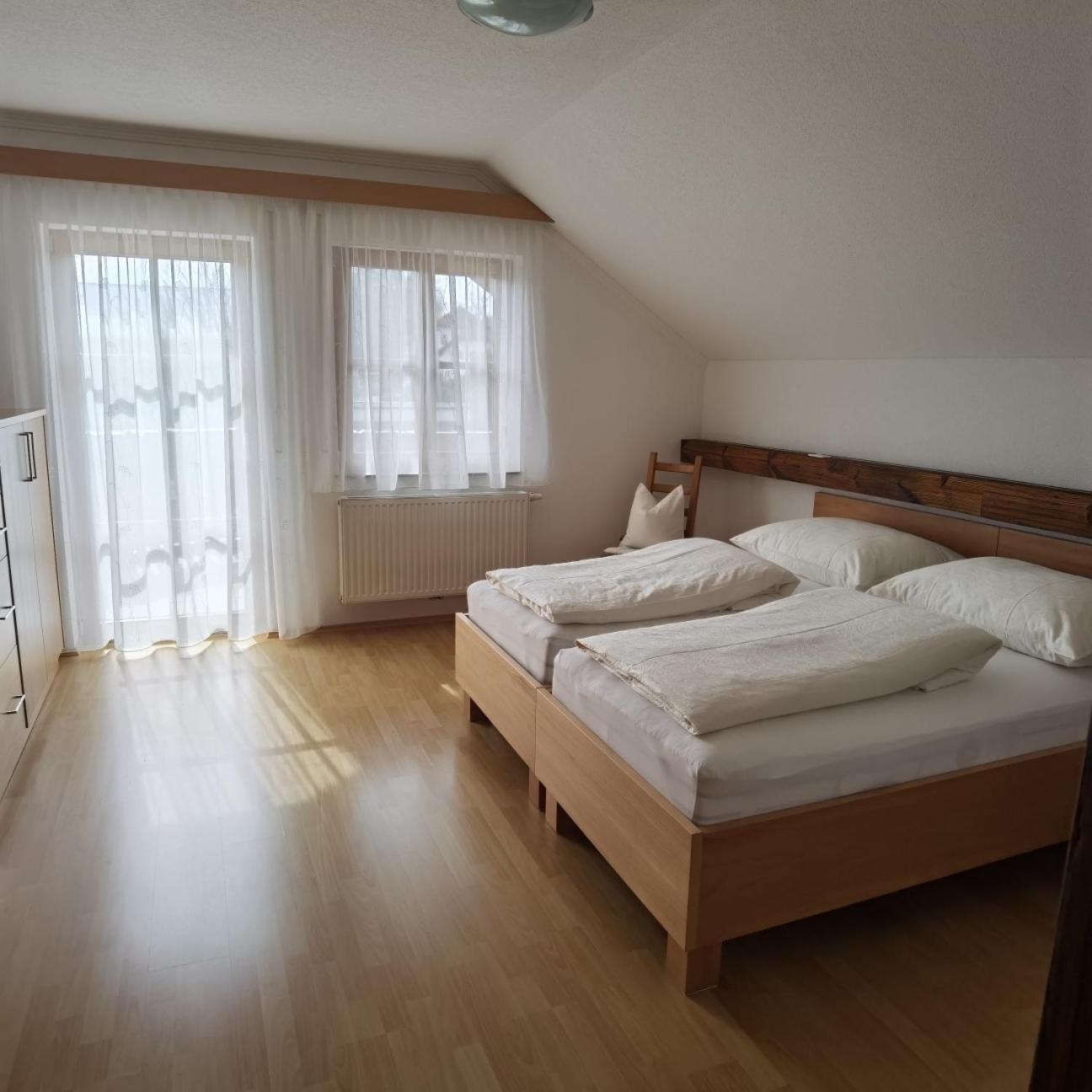 Privatzimmer Am Weinbrunnen 포르히도르프 외부 사진